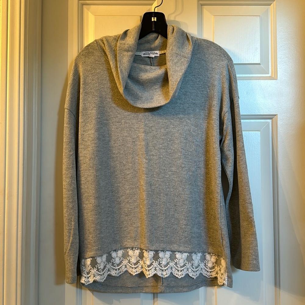 Grey mock turtle neck with lace bottom detail size XL
